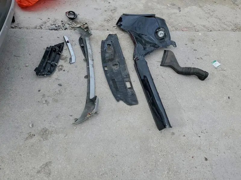 2015 MITSUBISHI OUTLANDER SE  