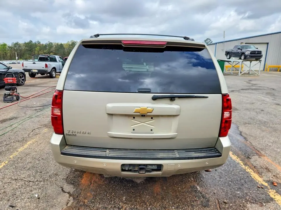 2014 CHEVROLET TAHOE C1500 LTZ  