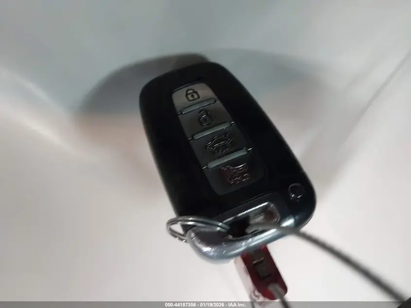 2013 HYUNDAI GENESIS 3.8 TRACK