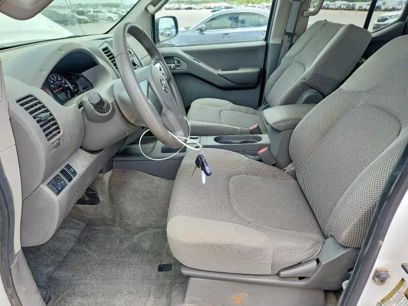 2012 NISSAN FRONTIER S  