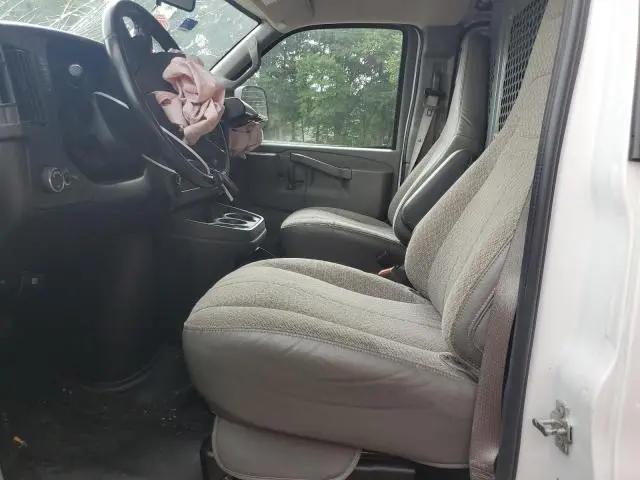 2023 GMC SAVANA G2500  