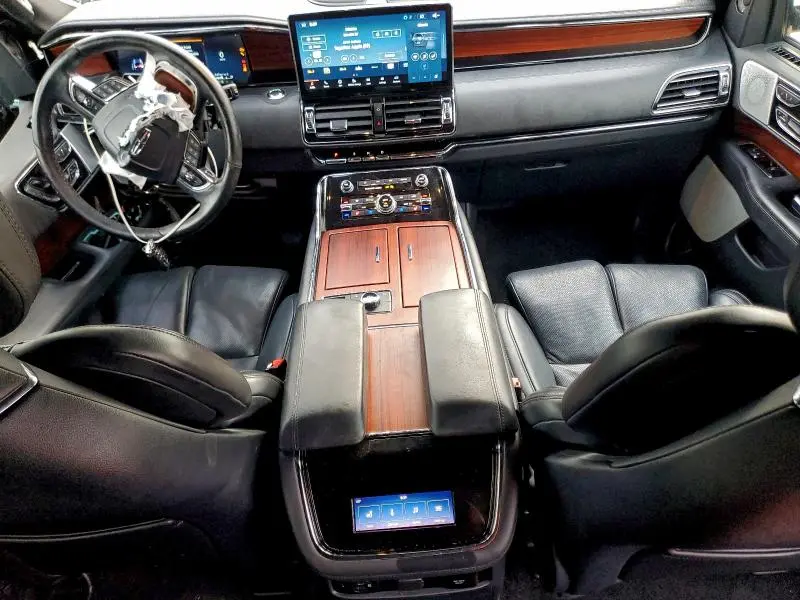 2023 LINCOLN NAVIGATOR L RESERVE  