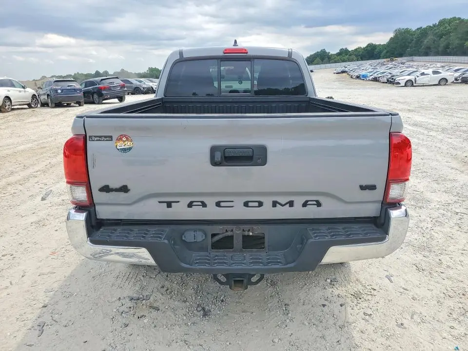 2021 TOYOTA TACOMA SR5 V6  