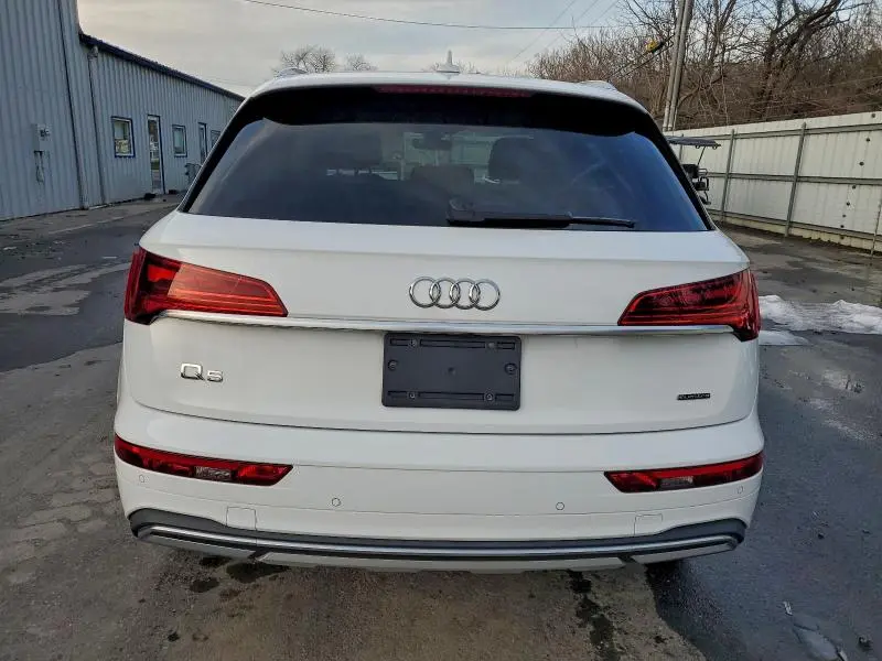 2024 AUDI Q5 PREMIUM 40  