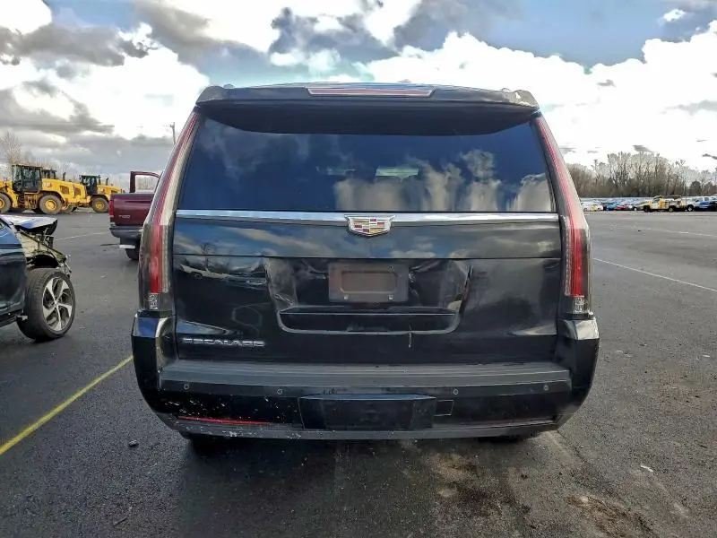 2015 CADILLAC ESCALADE LUXURY  