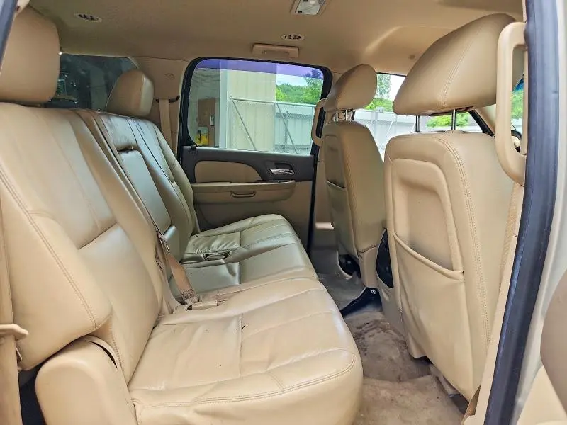 2013 CHEVROLET SUBURBAN K1500 LT  