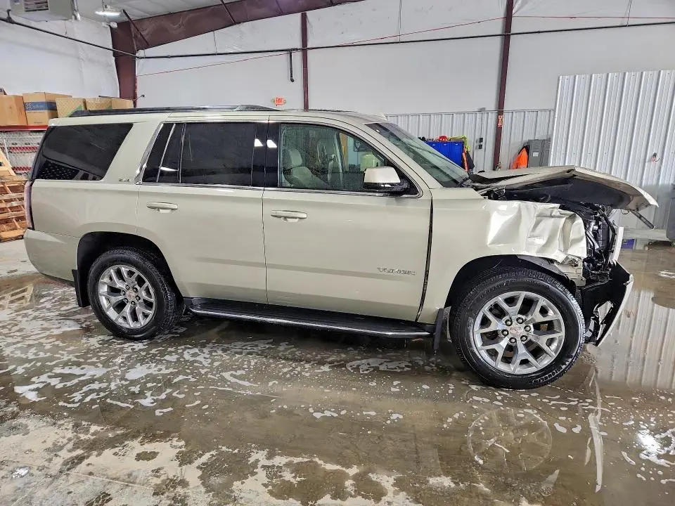 2016 GMC YUKON SLE  