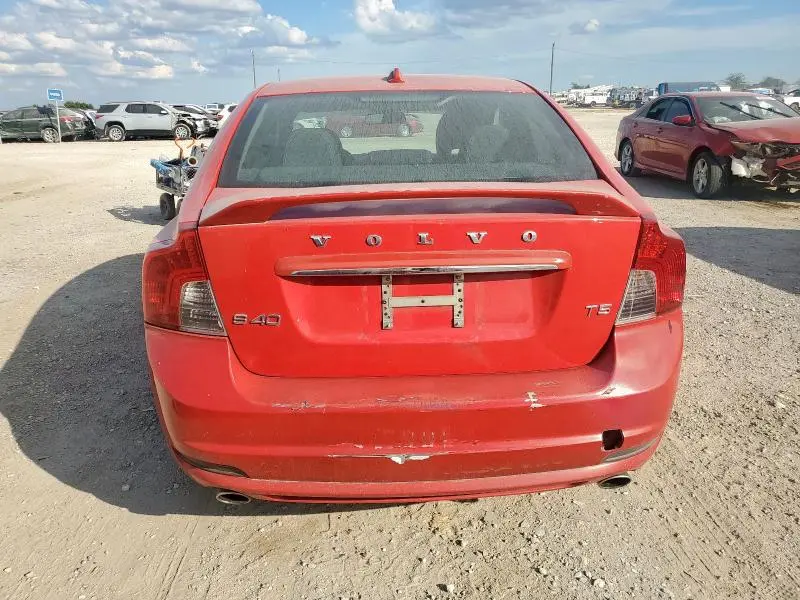 2011 VOLVO S40 T5  