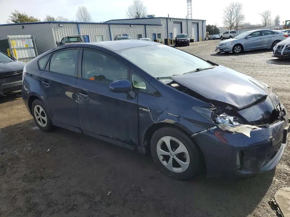 2013 TOYOTA PRIUS TWO  