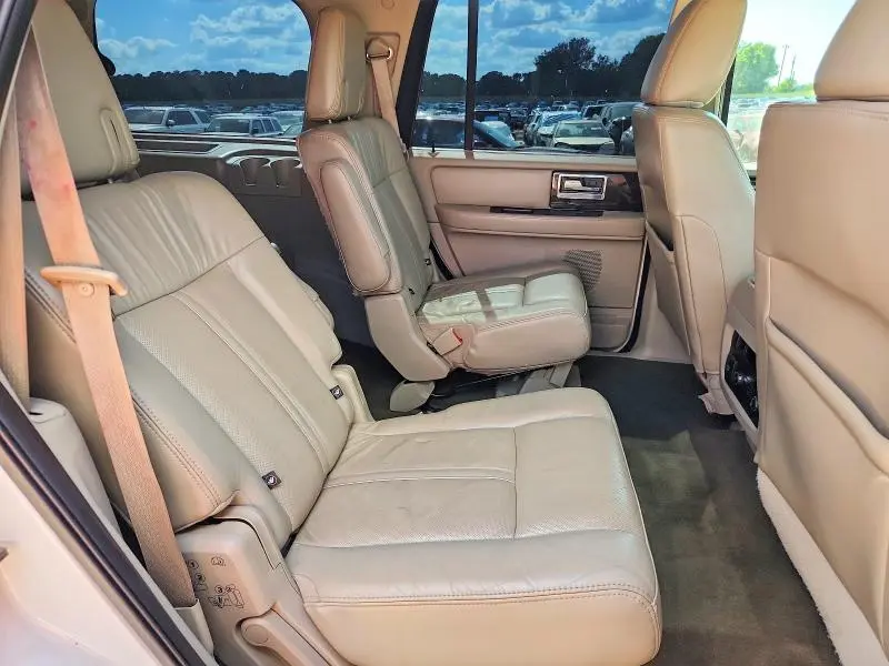 2015 LINCOLN NAVIGATOR   