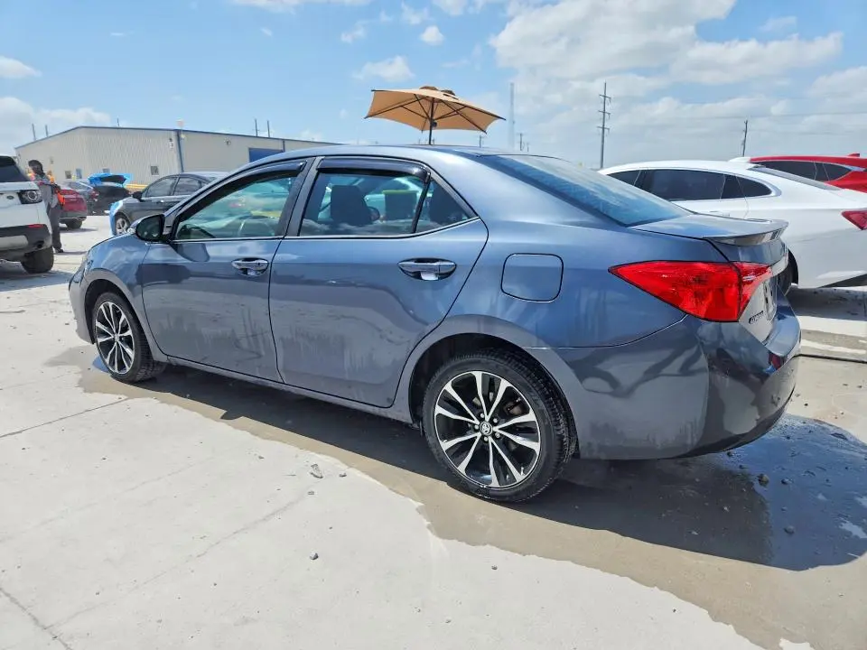 2018 TOYOTA COROLLA SE  