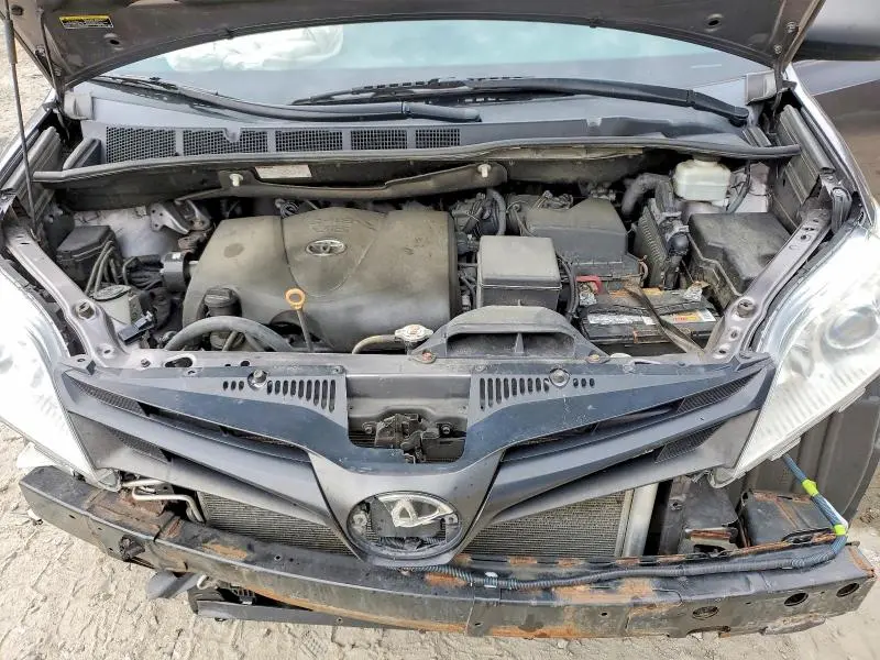 2019 TOYOTA SIENNA L 7-PASSENGER  