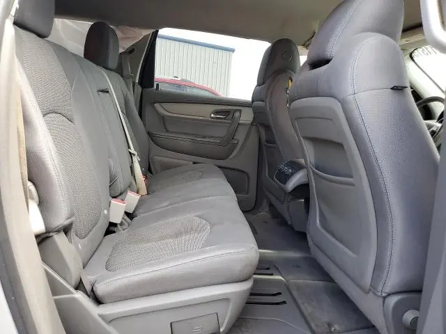 2017 CHEVROLET TRAVERSE LT  