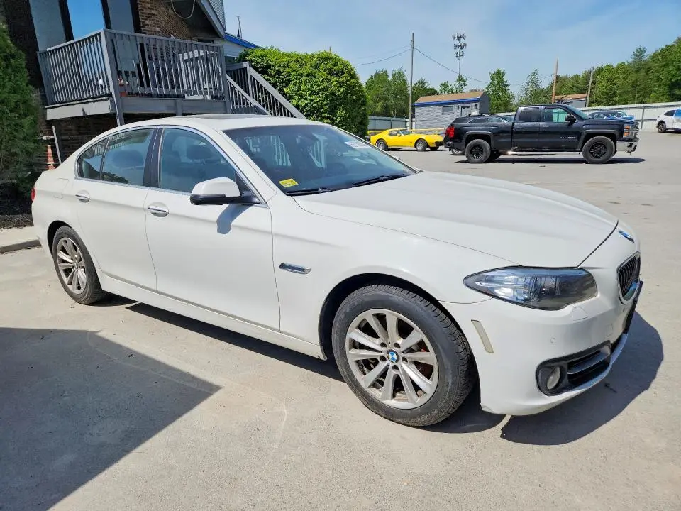 2015 BMW 528 XI  