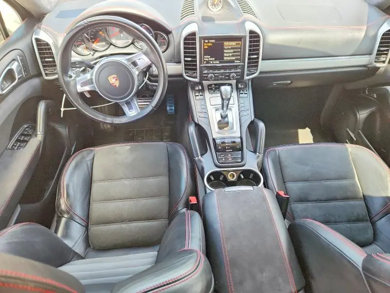 2014 PORSCHE CAYENNE GTS  