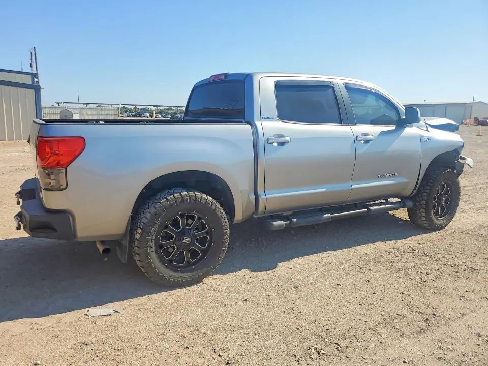 2010 TOYOTA TUNDRA CREWMAX LIMITED  