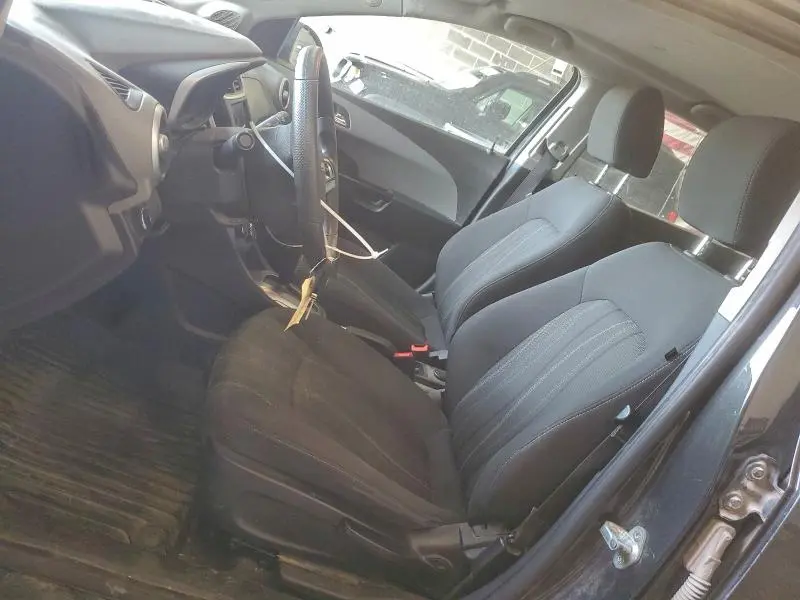 2019 CHEVROLET SONIC LT  