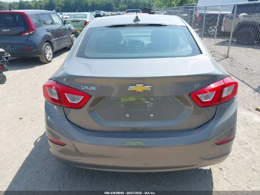 2017 CHEVROLET CRUZE LT AUTO