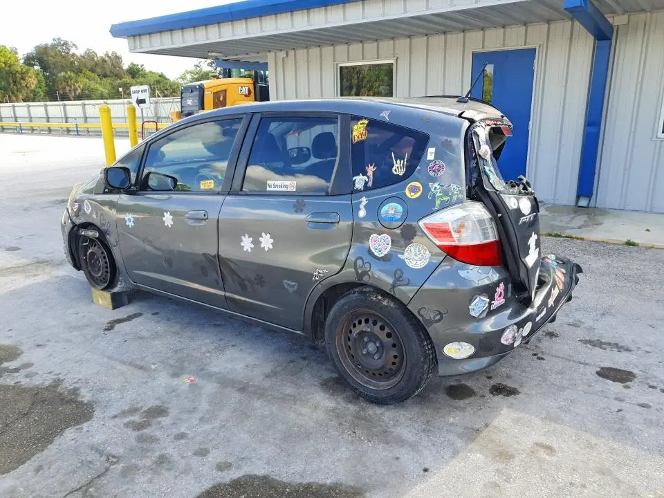 2013 HONDA FIT   