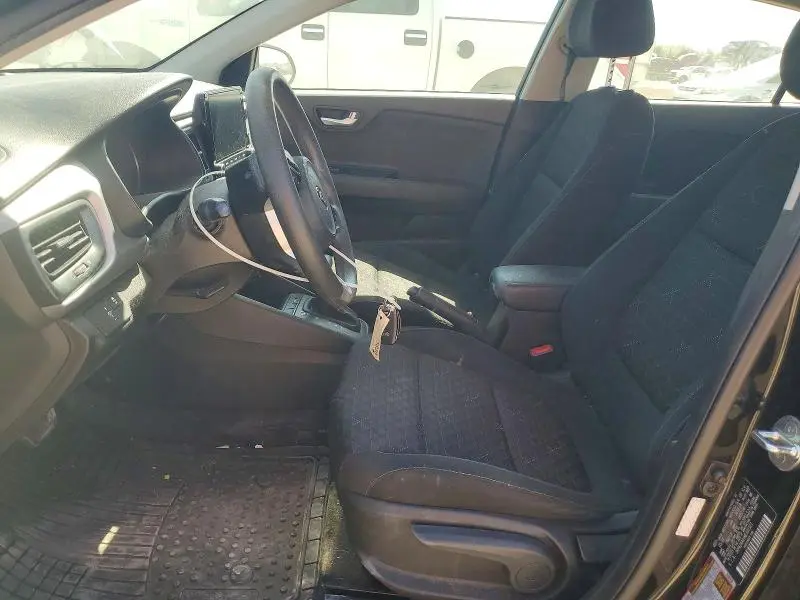 2021 KIA RIO S  