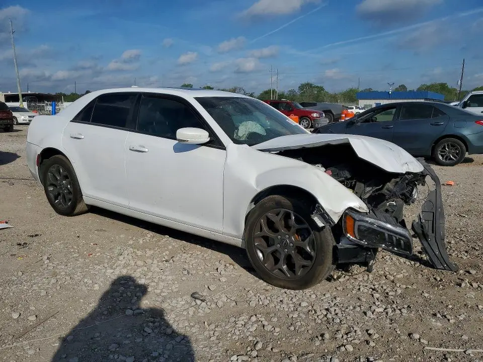 2015 CHRYSLER 300   