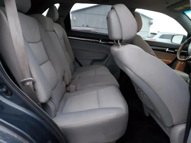 2011 KIA SORENTO BASE  