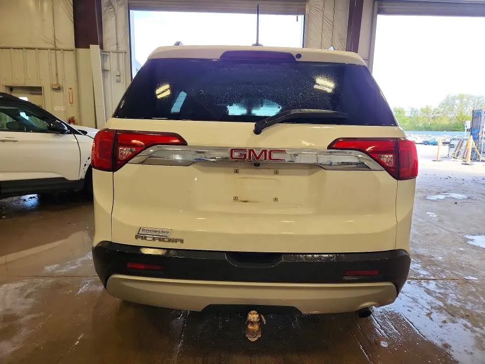 2017 GMC ACADIA SLE  