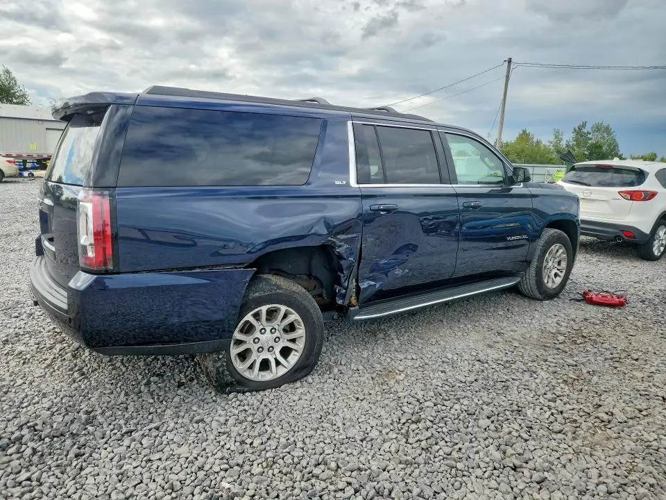 2017 GMC YUKON XL K1500 SLT  