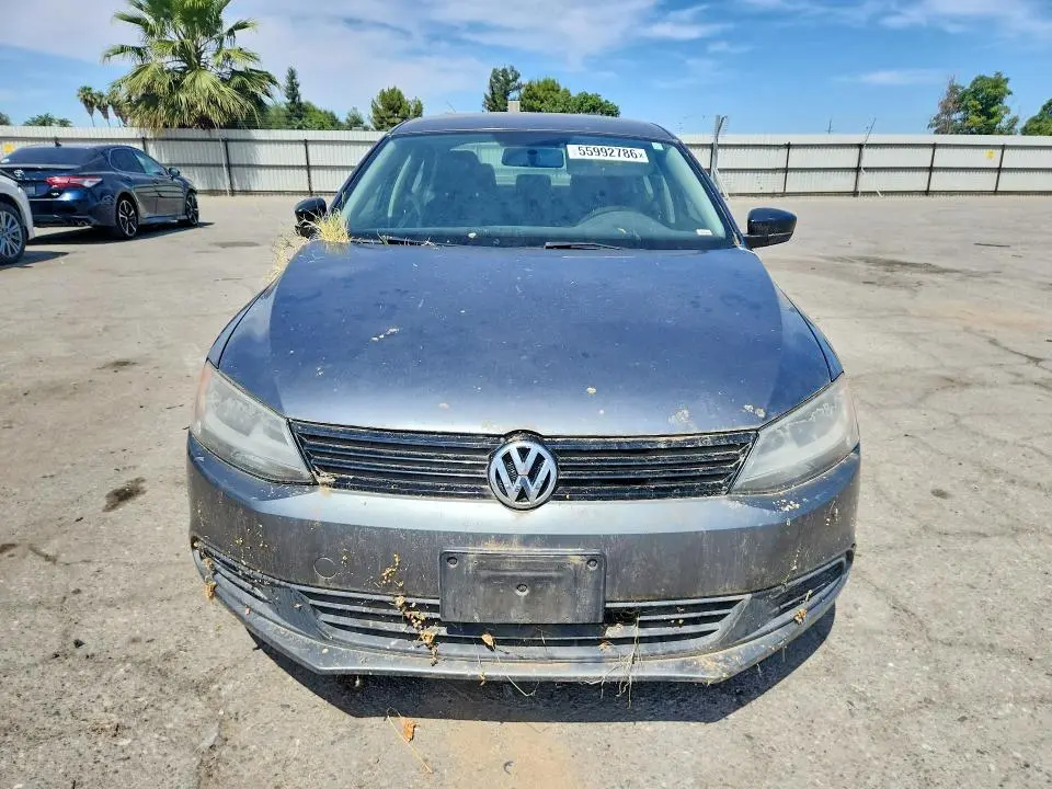 2013 VOLKSWAGEN JETTA BASE  