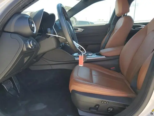 2024 ALFA ROMEO GIULIA TI  