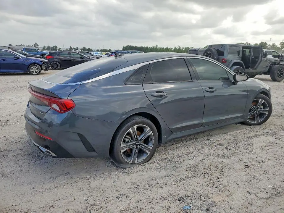 2021 KIA K5 EX  