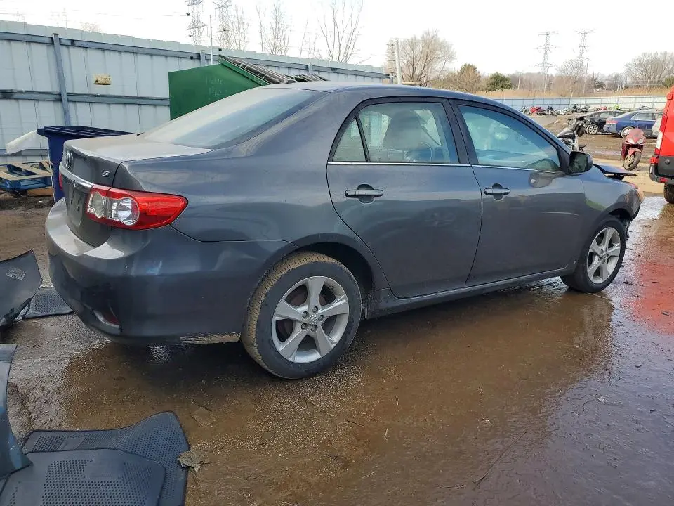 2013 TOYOTA COROLLA LE  
