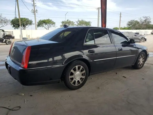 2010 CADILLAC DTS   