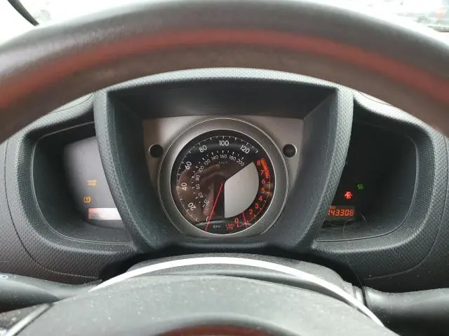 2010 TOYOTA SCION XD   