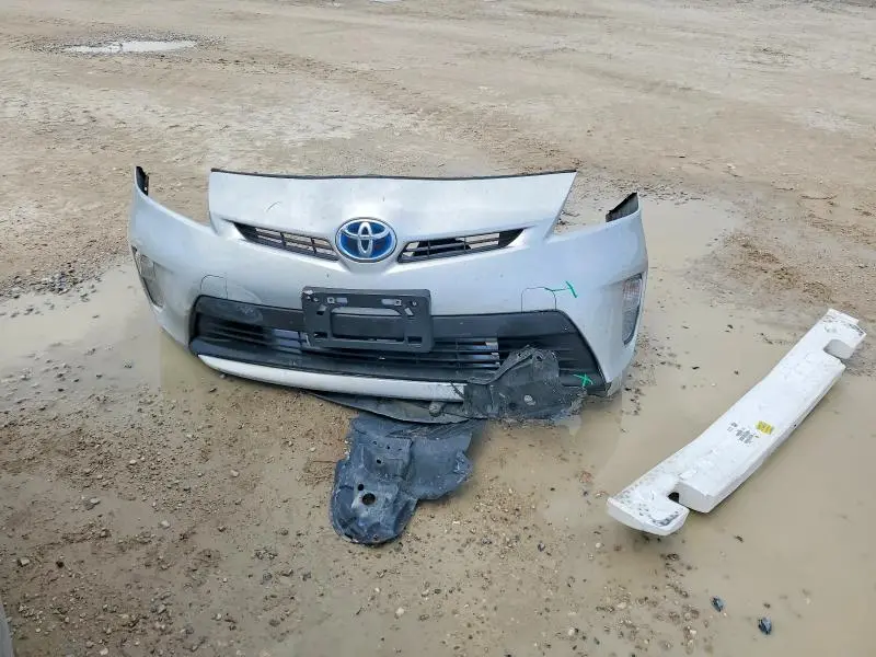 2013 TOYOTA PRIUS THREE  