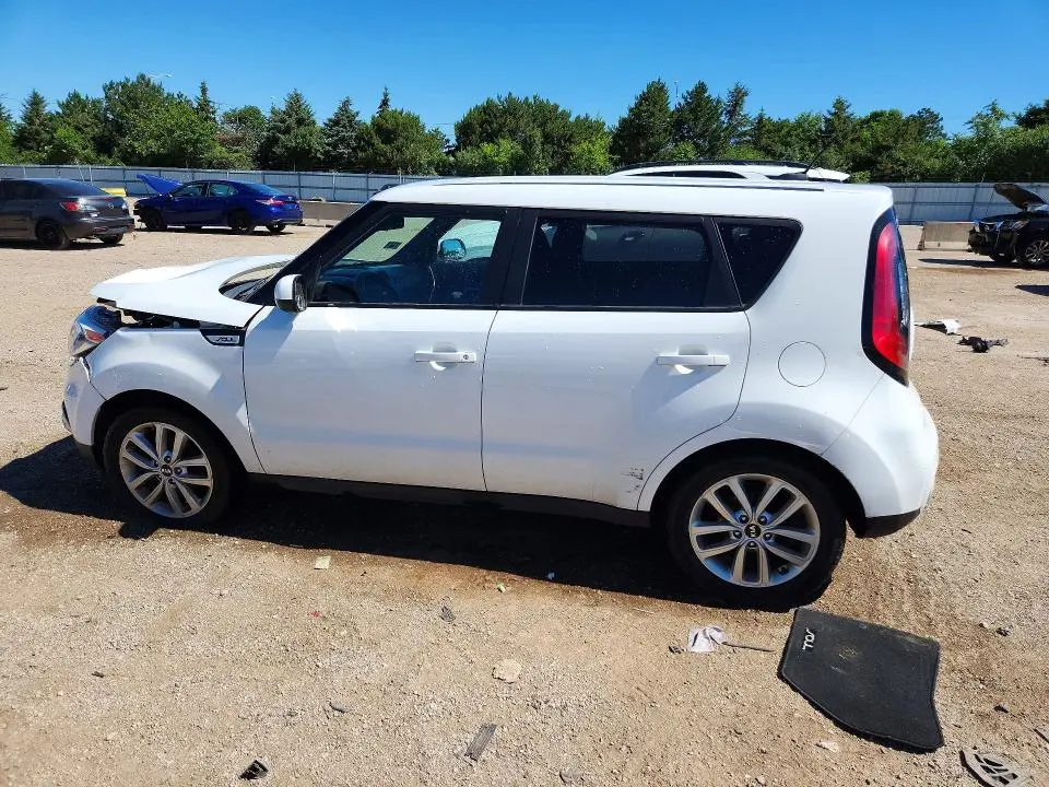 2017 KIA SOUL +  