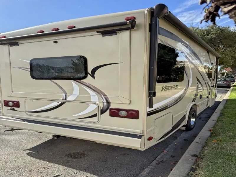 2016 FORD ECONOLINE E450 SUPER DUTY COMMERCIAL STRIPPED CHASSIS  