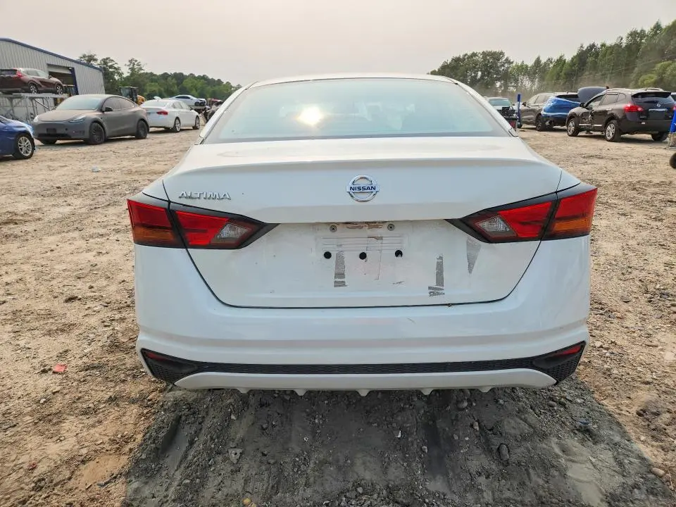 2022 NISSAN ALTIMA S  