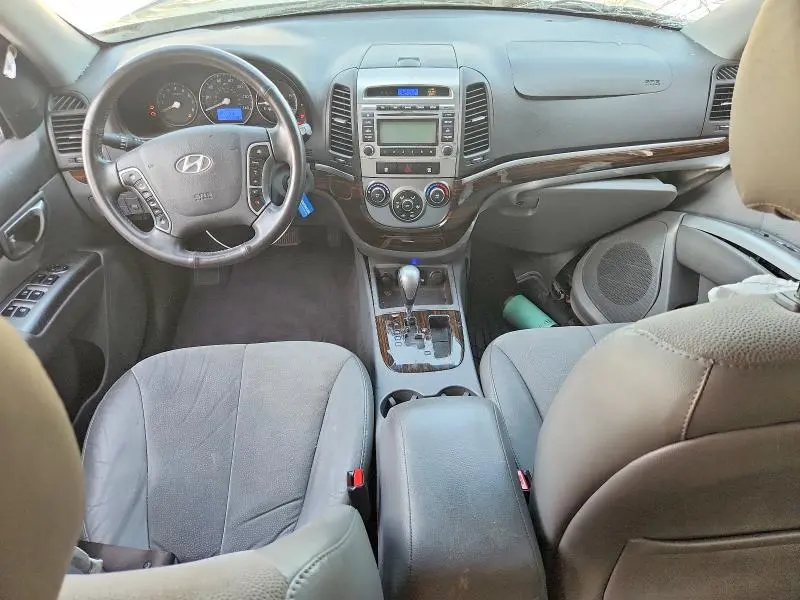 2012 HYUNDAI SANTA FE SE  