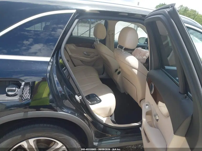 2018 MERCEDES-BENZ GLC 300  