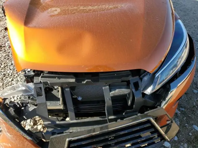 2024 NISSAN KICKS SR