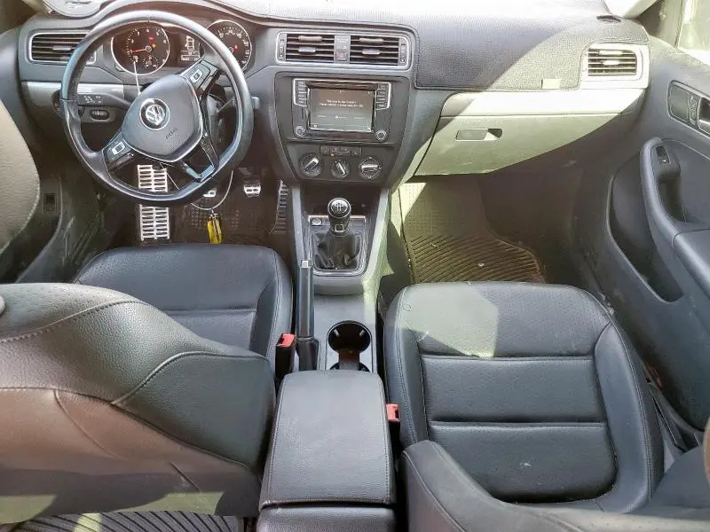 2017 VOLKSWAGEN JETTA SE  