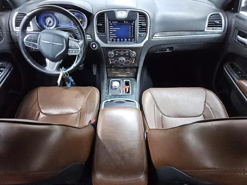 2019 CHRYSLER 300 LIMITED  
