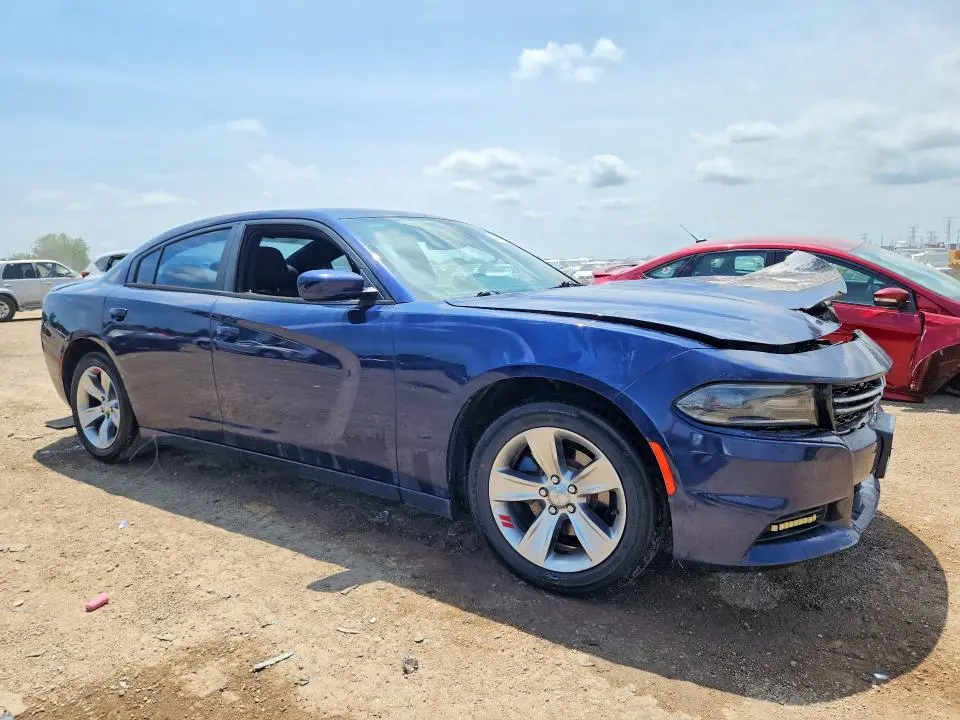 2015 DODGE CHARGER SE  