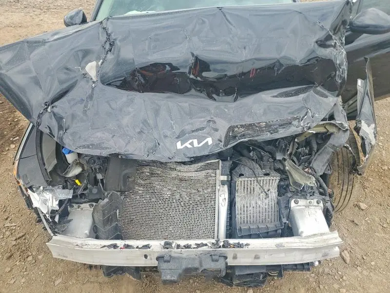2022 KIA K5 LX  