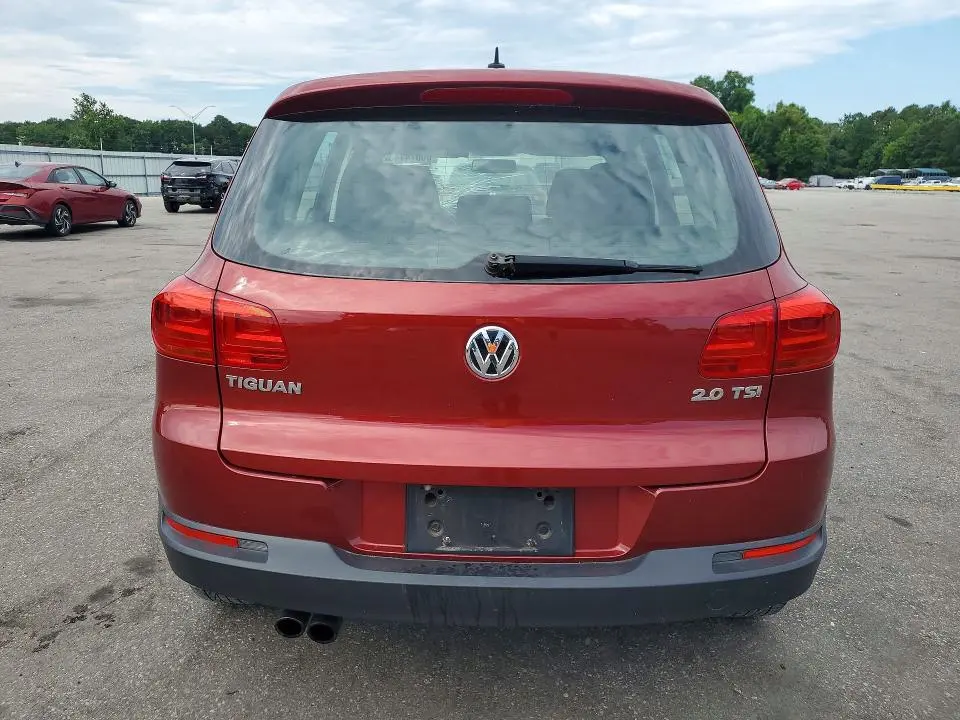 2013 VOLKSWAGEN TIGUAN S  