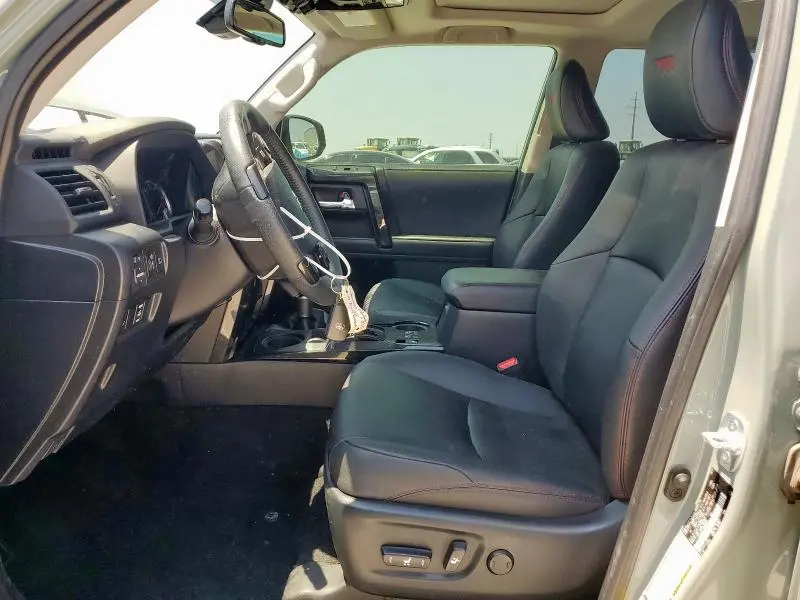 2021 TOYOTA 4RUNNER VENTURE  