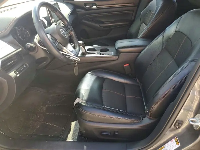 2019 NISSAN ALTIMA SR  