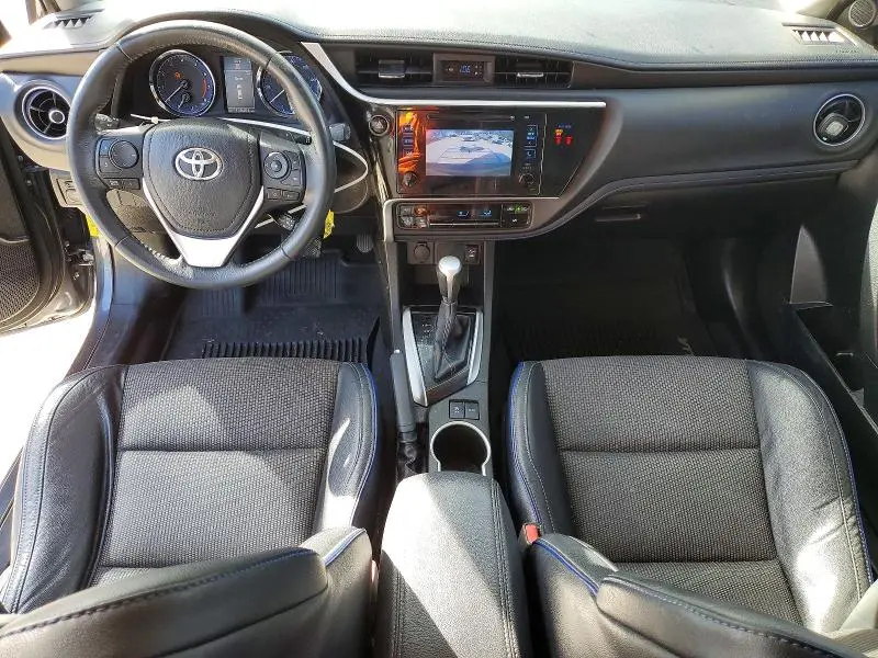 2018 TOYOTA COROLLA SE  