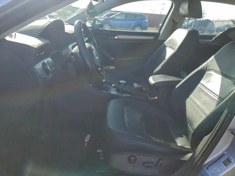 2020 VOLKSWAGEN PASSAT SE  